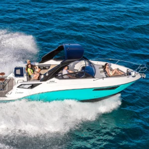 Lancha Focker 300 GTS navegando